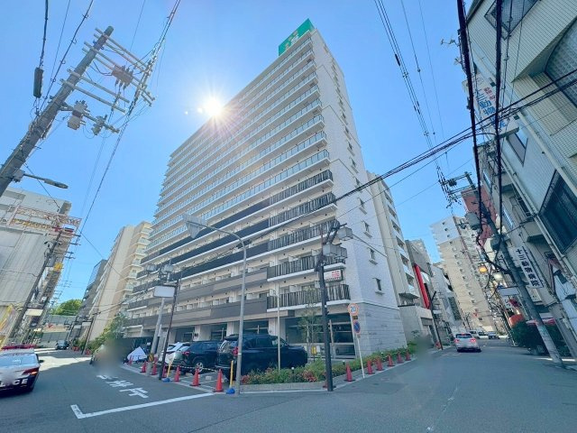 スプランディッド十三本町の外観