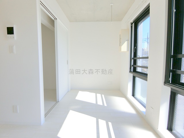 The One Nishikamata(ザワン西蒲田の居間・リビング