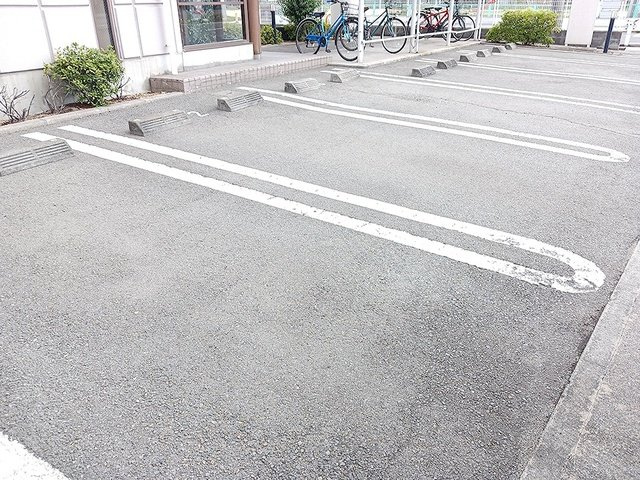 ラポール・セタの駐車場