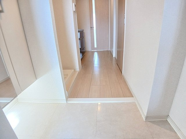 コレクト　ライルの玄関