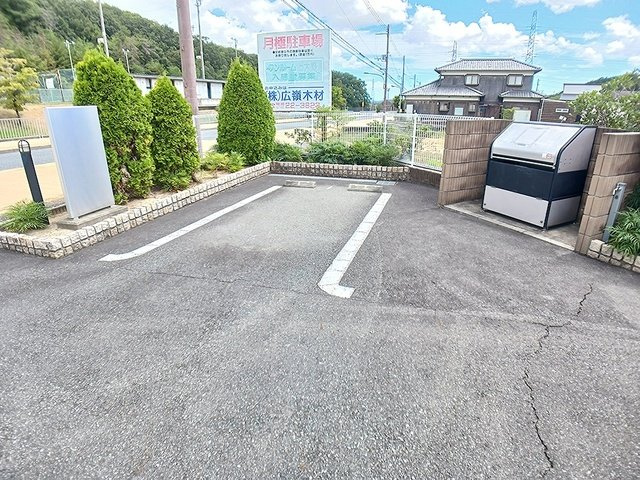 プロムナード大野の駐車場