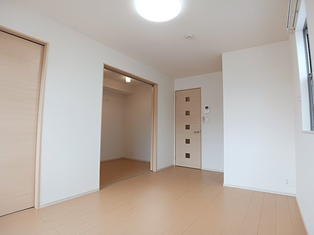 アマルフィ３７の居間・リビング