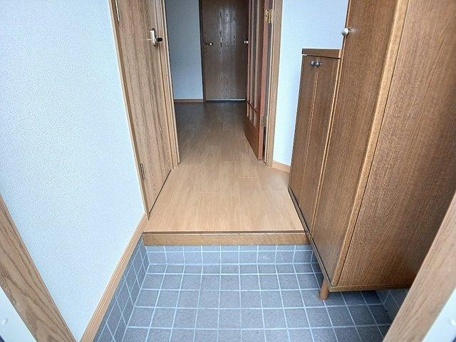 アメニティー北平野Ａの玄関