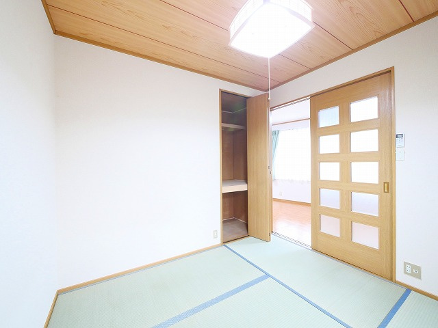 ローレル大光の和室