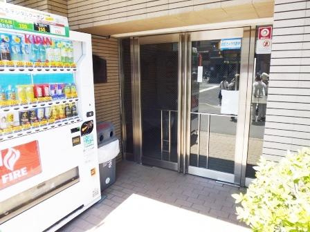 メインステージ巣鴨のエントランス