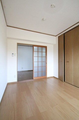 グレース江越の内装|明るい室内です