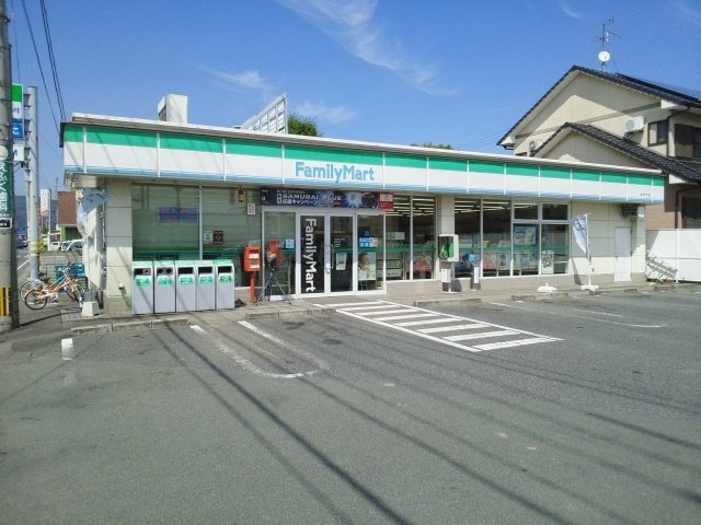 グランヴィエラＢの周辺|ファミリーマートあきた店まで380m