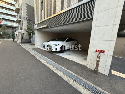 【駐車場】 | ランドセントラル梅田
