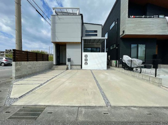 G氏貸戸建ての駐車場