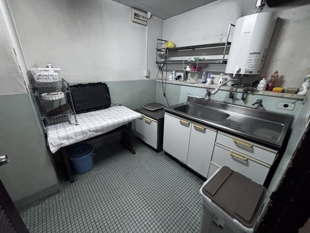 大阪市西区西本町２丁目の倉庫のキッチン