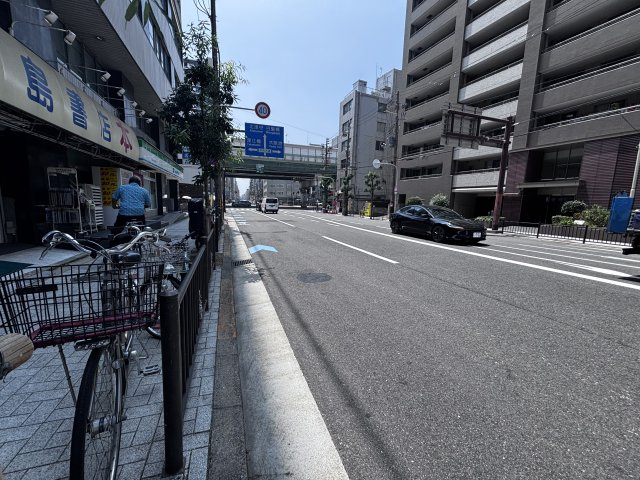大阪市西区西本町２丁目の倉庫の周辺