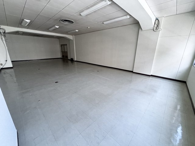 大阪市西区西本町２丁目の倉庫の内装