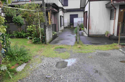 【前面道路含む現地写真】 | 鳩山町小用 古家付売地 | 向かって左側になります