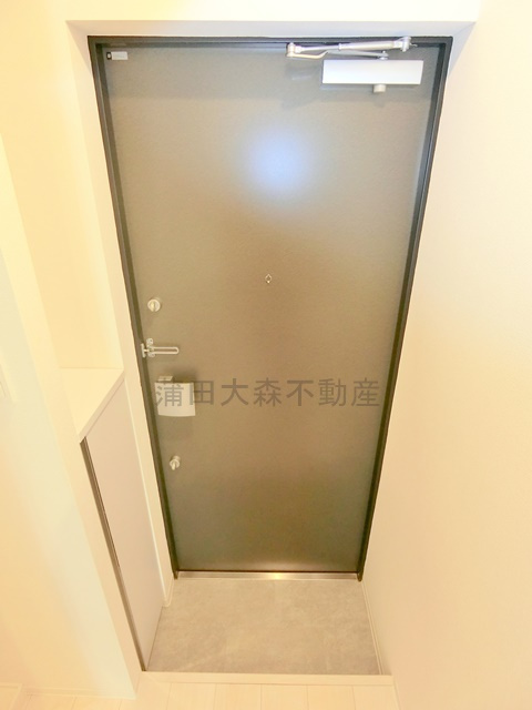 The One Nishikamata(ザワン西蒲田の玄関