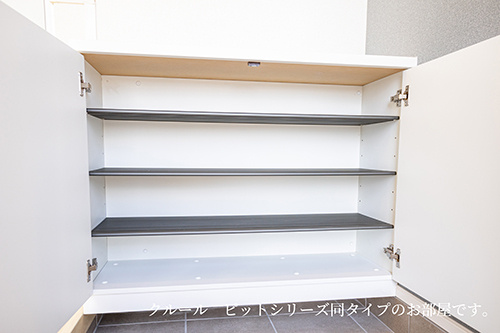 グランテラスの収納|シューズボックス（同型タイプ）