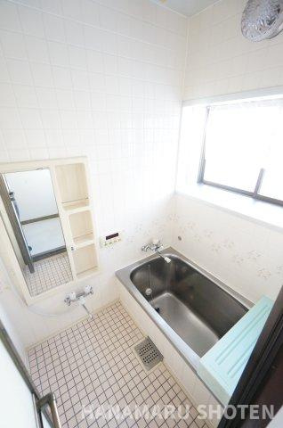 誉田町森田貸家の浴室|物件、駅でお待ち合わせでのご案内歓迎！