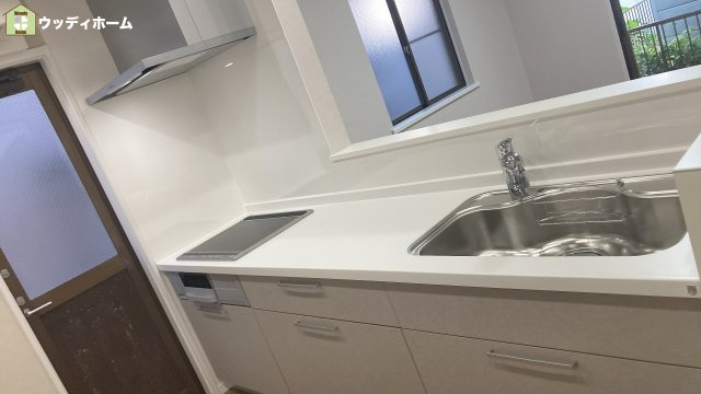 草加市柳島町　中古一戸建てのキッチン