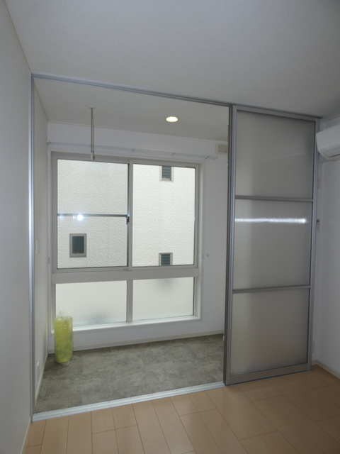 Ｃｕｍｎｏｒ　Ｐｌａｃｅの居間・リビング|★お部屋からサンルームの写真です★