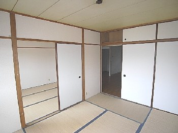 富士コーポラスの洋室