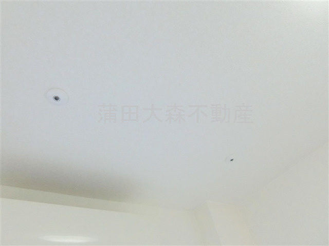 ルーブル蒲田八番館の設備|室内物干し金具設置部