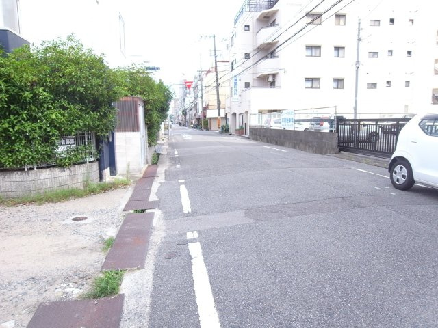 尼崎市東難波町５丁目の倉庫