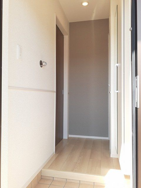 サニーヒル蜆塚の玄関