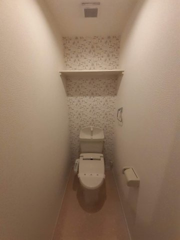 松橋駅前ＢＳビルのトイレ|※反転タイプの部屋写真です