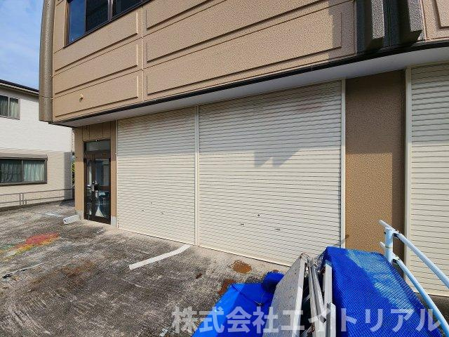 東郷町北山台　倉庫付事務所の外観
