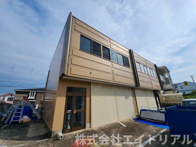 東郷町北山台　倉庫付事務所の外観