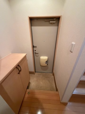 プラムコートの玄関