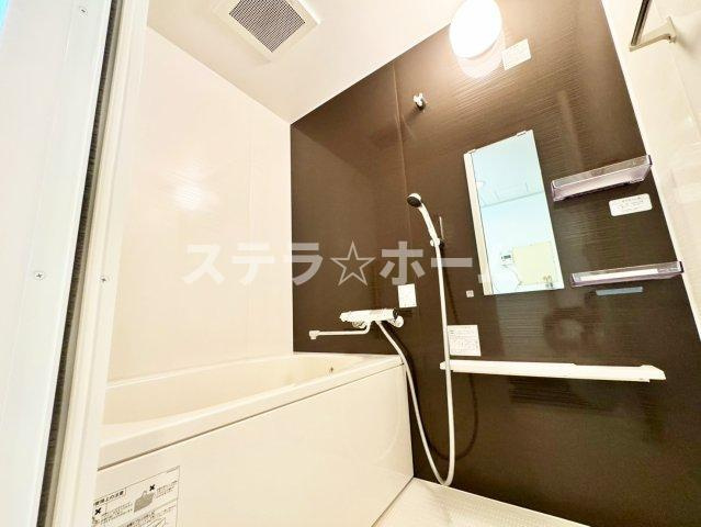 日興千里台スカイタウンB棟の浴室|コンパクトで使いやすいお風呂です