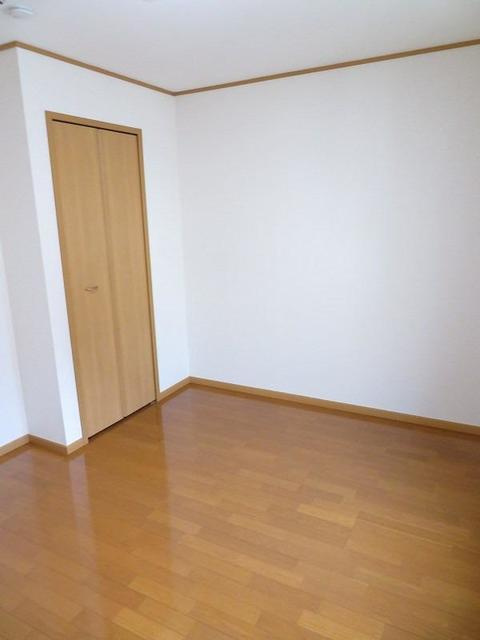 【寝室】