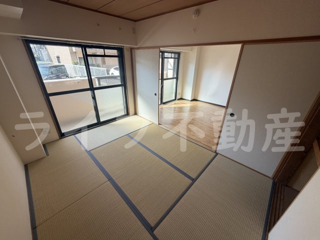プルミエハイツ花園の和室