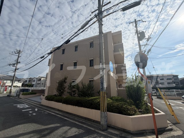 プルミエハイツ花園の外観