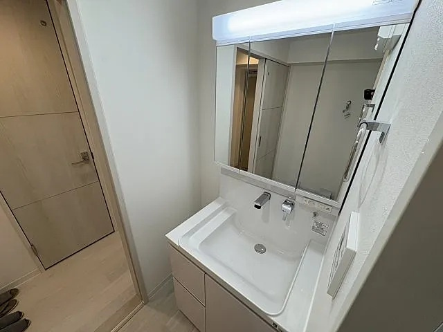 神戸市東灘区北青木２丁目の賃貸マンションの洗面所
