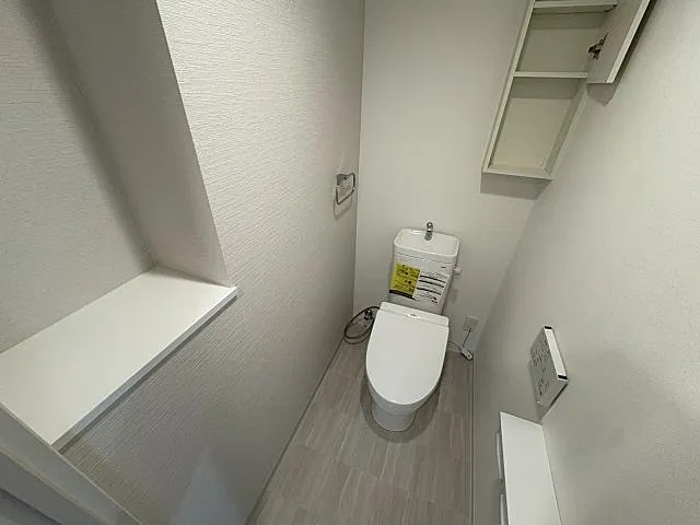 神戸市東灘区北青木２丁目の賃貸マンションのトイレ