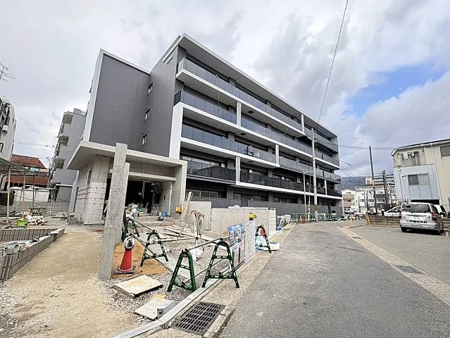 神戸市東灘区北青木２丁目の賃貸マンションの外観