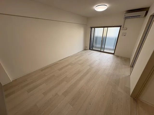神戸市東灘区北青木２丁目の賃貸マンションの居間・リビング