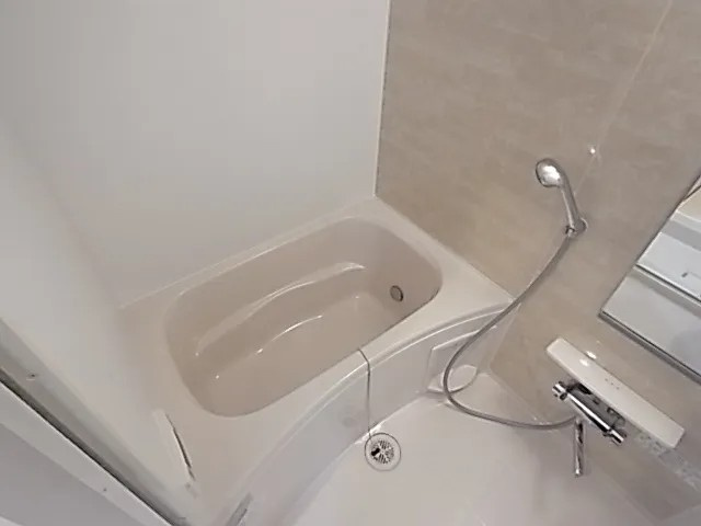 芦屋市宮塚町の賃貸マンションの浴室