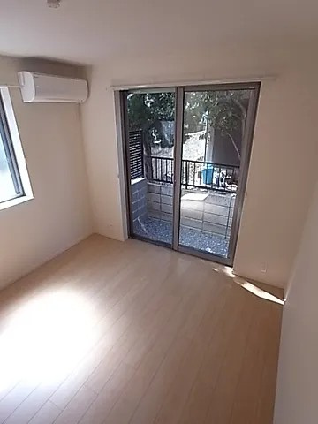 芦屋市宮塚町の賃貸マンションの居間・リビング