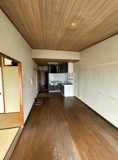 西宮市神垣町の賃貸マンションの居間・リビング