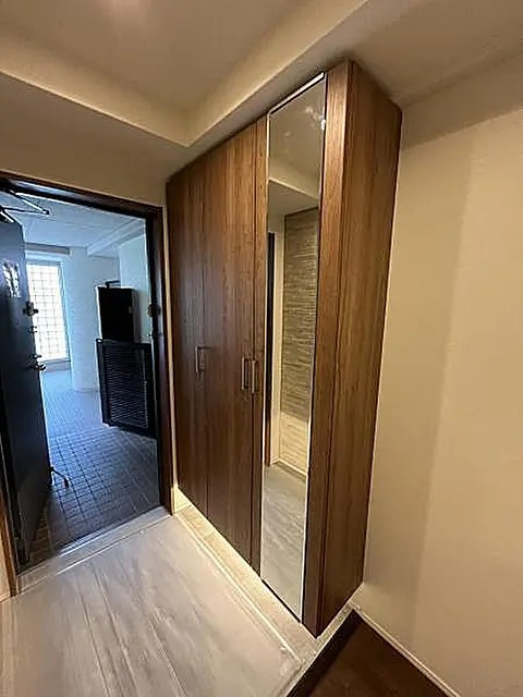 神戸市灘区鶴甲１丁目の賃貸マンションの玄関
