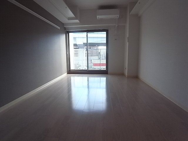 神戸市東灘区住吉南町３丁目の賃貸マンションの居間・リビング