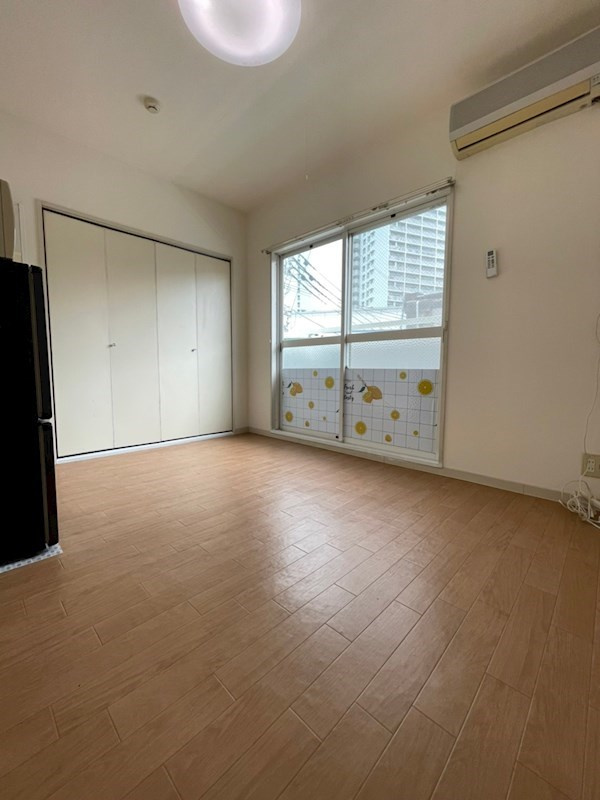 神戸市中央区南本町通２丁目の賃貸マンションの居間・リビング