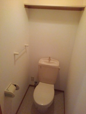 【トイレ】 | アウローラ | 清潔感のあるトイレです