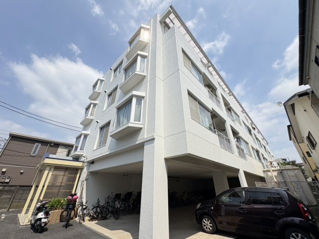 TSハイム市川の外観