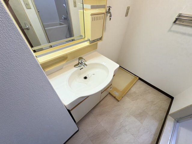 TSハイム市川の独立洗面台