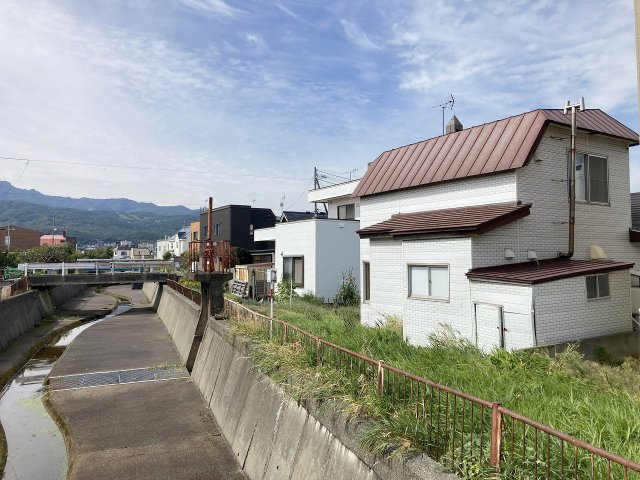 手稲区前田8条10丁目　戸建の外観|常に日の当たる日当たりのいい立地♪