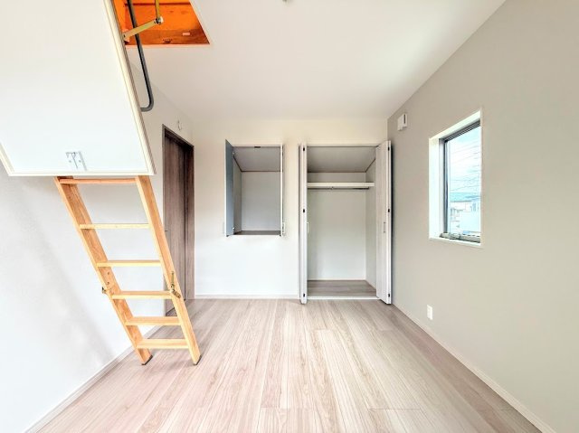 泉区下和泉３丁目　新築戸建て　第２の洋室|◆気持ちの良い風が室内へ入り込む居室。家具を配置しても広々ご利用いただけます！！