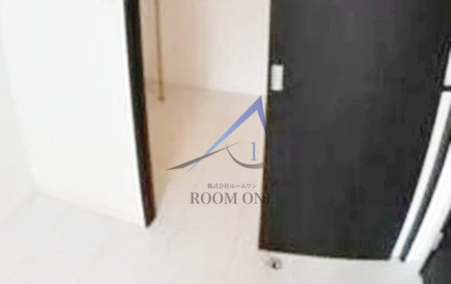 B CITY APARTMENT TOKYO SOUTHの収納|ウォークインクローゼットです。